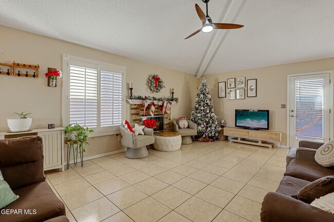 Building Photo - 1281 Amber Morgan Dr