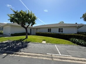 Building Photo - 3328 Paseo Halcon