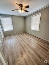 Building Photo - 8357 S Hoyne Ave
