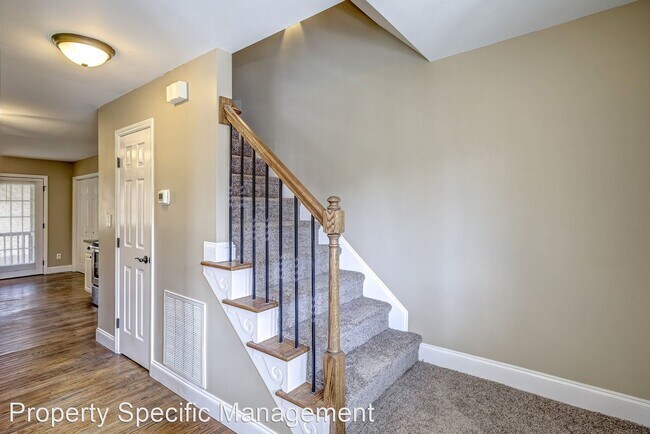 Building Photo - 3 br, 2.5 bath House - 504 Lakeview Ave