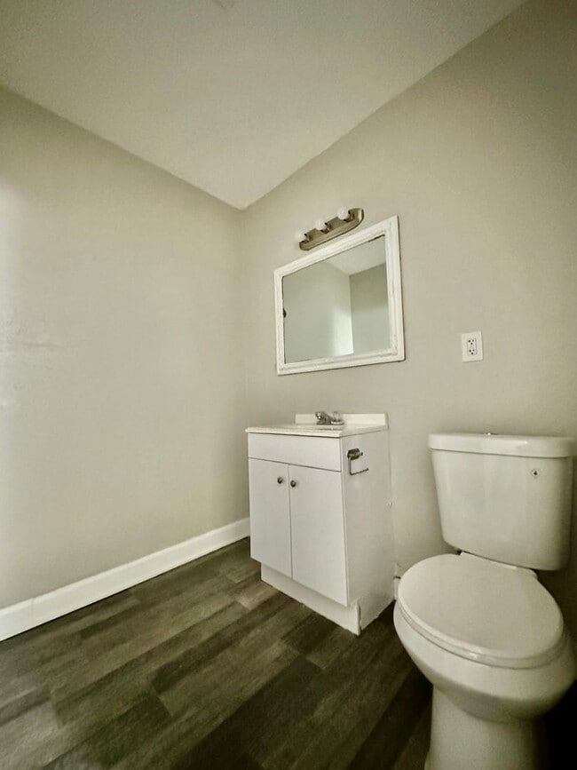 Foto del edificio - 2617 Benton Blvd