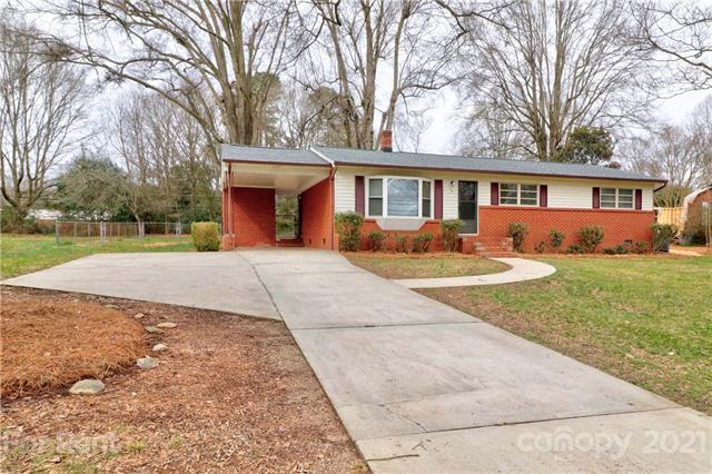 Primary Photo - 329 Fieldstone Rd