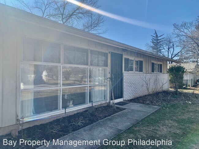 Foto del edificio - 3 br, 1 bath House - 2556 N Parkview Dr