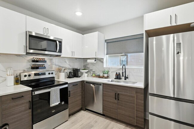 Foto del edificio - 5025 San Jacinto St