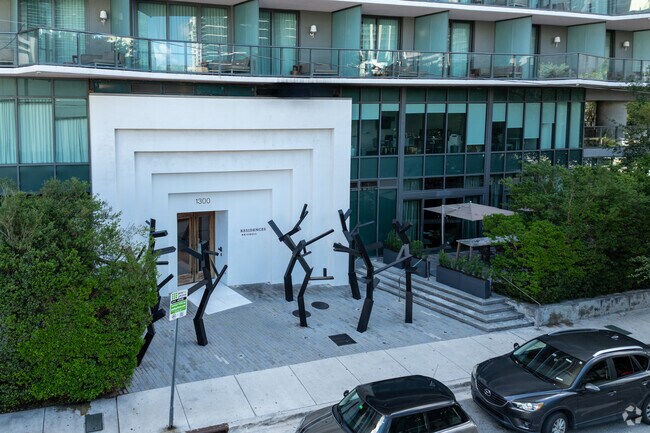 1300 S Miami Ave - SLS Brickell Residences