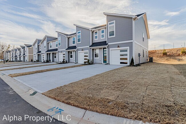 Building Photo - 4 br, 2.5 bath House - 1455 Darrowby Way