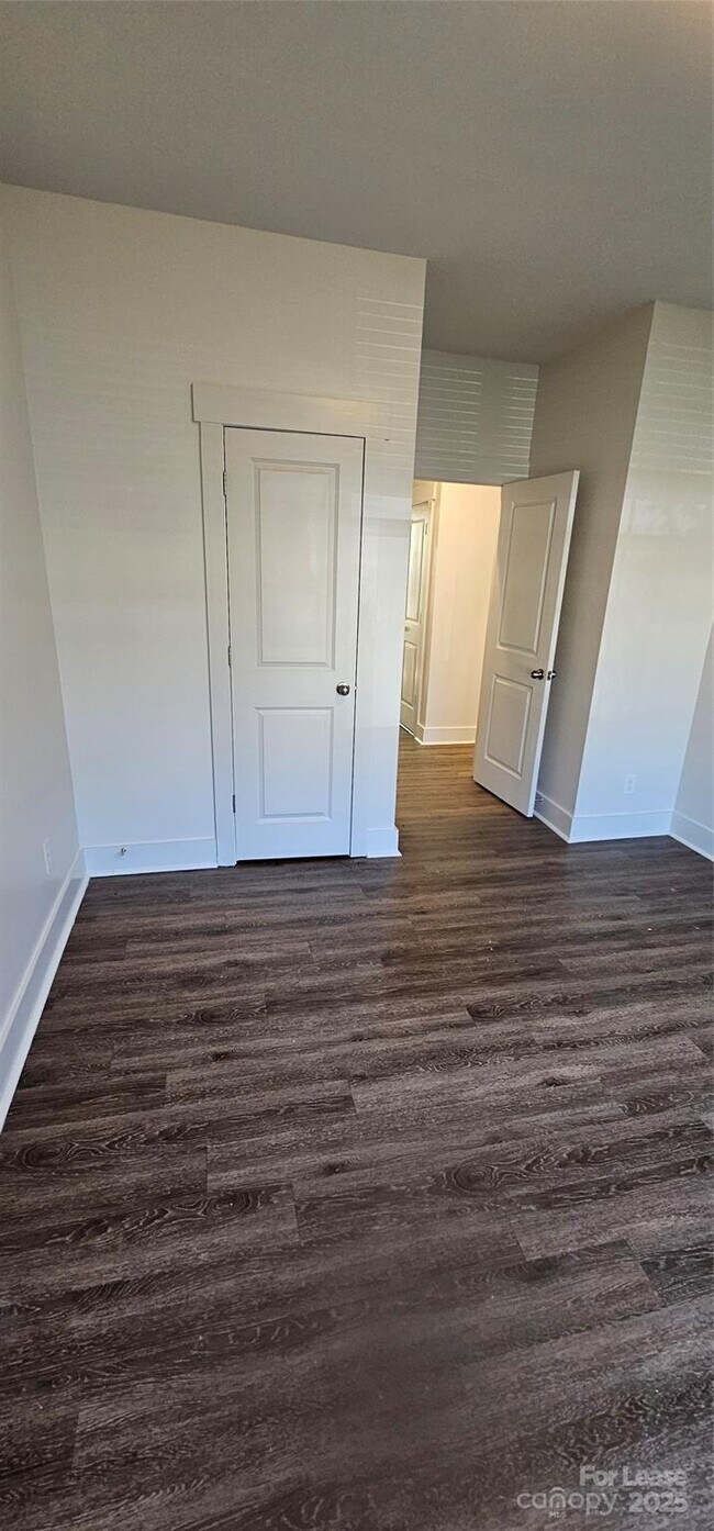 Foto del edificio - 3912 Ironwood St