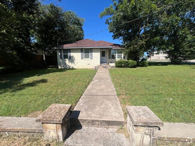 Building Photo - 516 N Kirk St