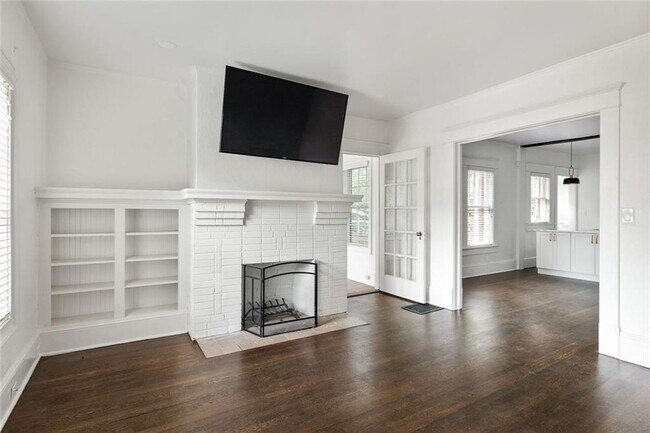 Foto del edificio - 1047 Greencove Ave NE