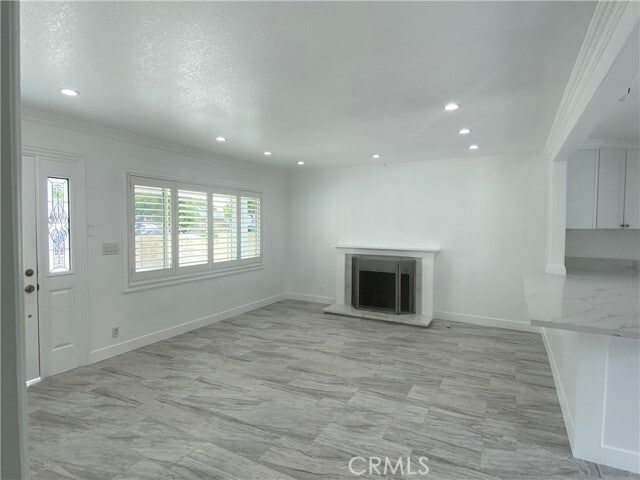 Building Photo - 4422 W Oakfield Ave