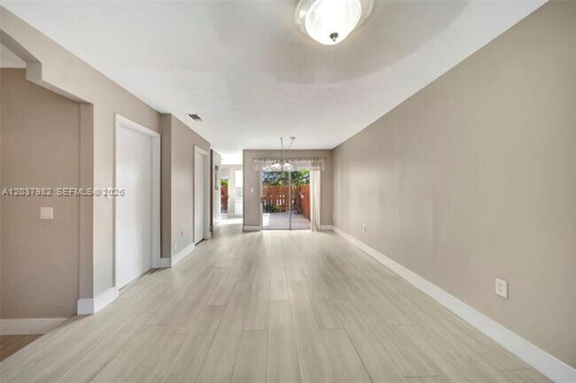 Foto del edificio - 3773 SW 153rd Ct