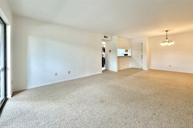 Foto del edificio - 3075 Walnut Bend Ln