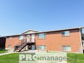 Building Photo - 1420 Ashment Ave
