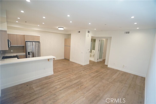 Foto del edificio - 210 N Monterey St