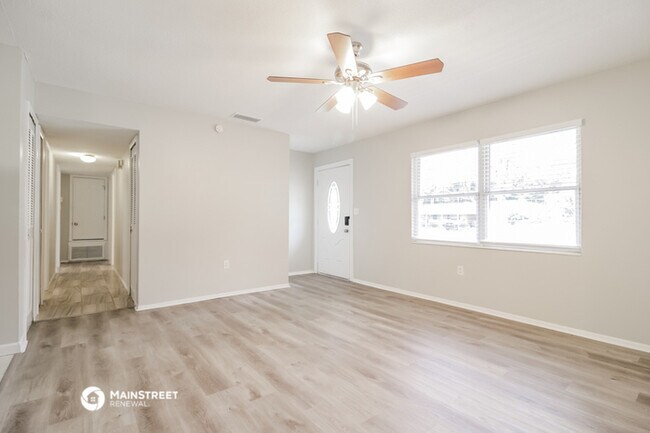 Foto del edificio - 429 E Plymouth Ave