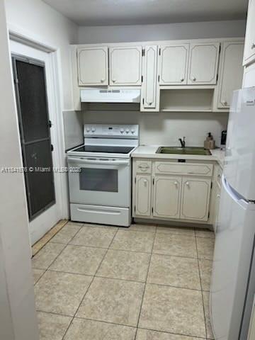 Foto del edificio - 950 Hillcrest Dr