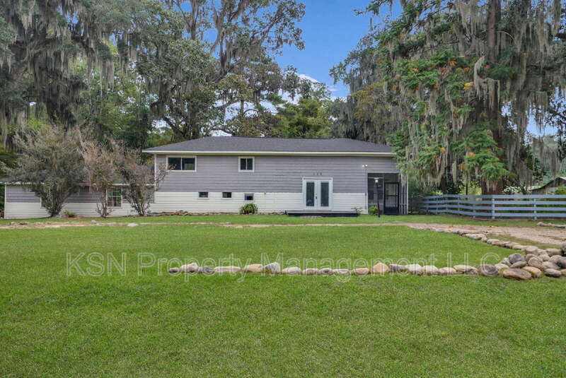 Primary Photo - 130 Salt Creek Rd