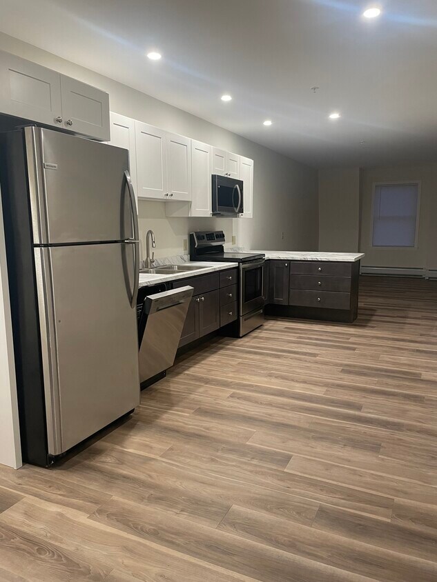 65 Northgate Plz, Morristown, VT 05661 Apartments in Morristown, VT