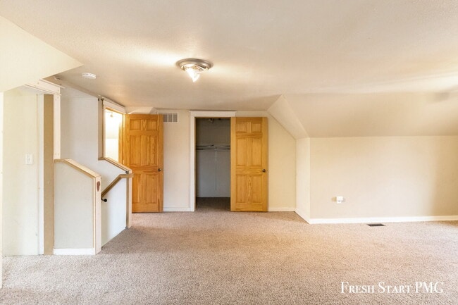 Building Photo - Spacious 4-Bedroom Home with Modern Style & Flexible Spaces