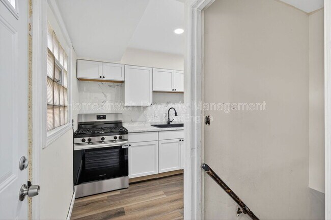 Foto del edificio - 437 Lanark Rd