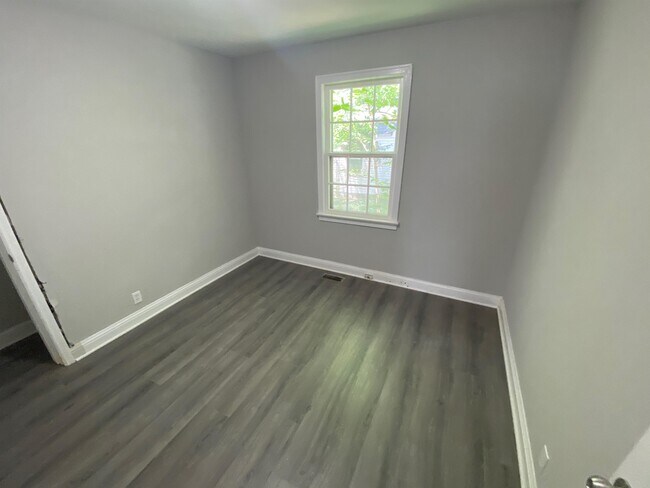 Building Photo - 927 Goodbar Dr