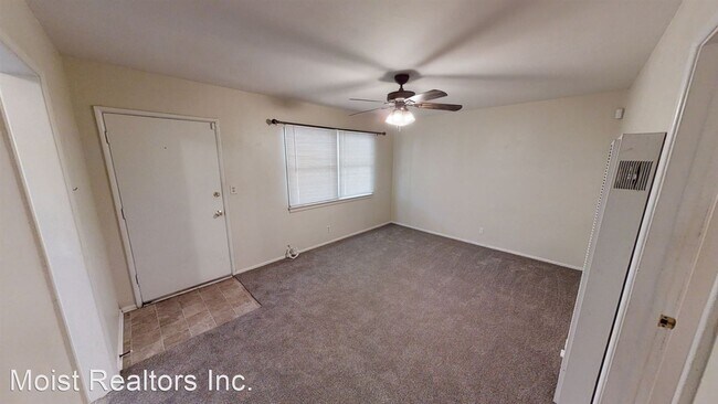 Building Photo - 1 br, 1 bath House - 687 Massachusetts Ave