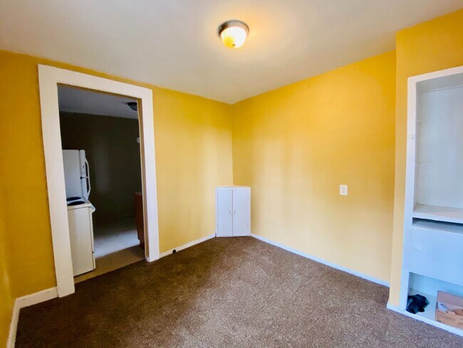 Foto del edificio - 2/1 Available at 5221 Broadway  - Fully Re...