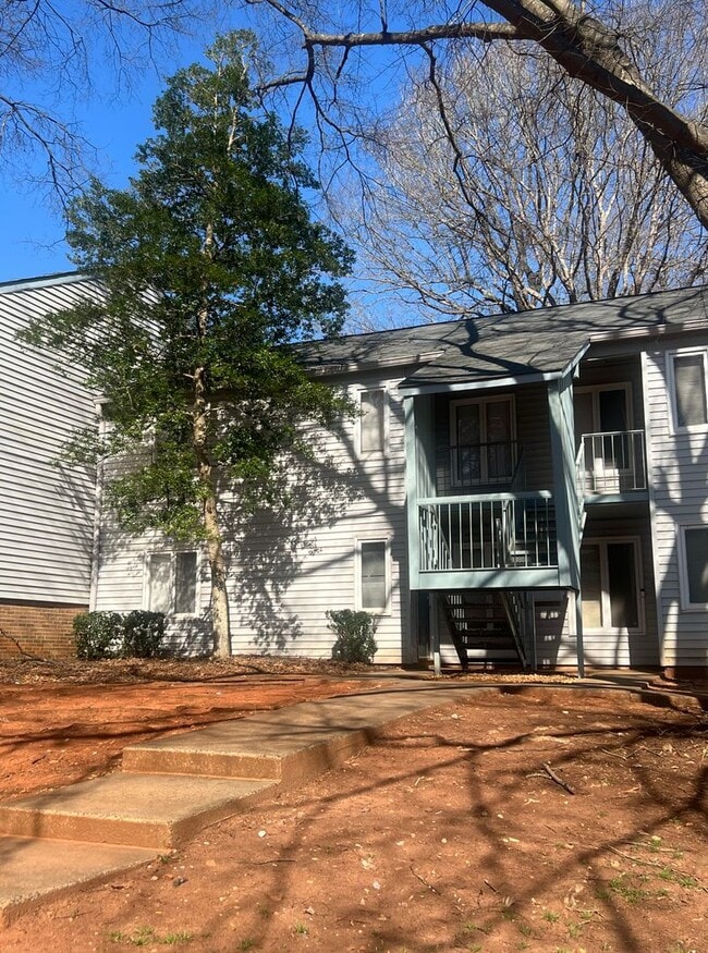 Photo - Spacious Updated One Bedroom Unit Townhome