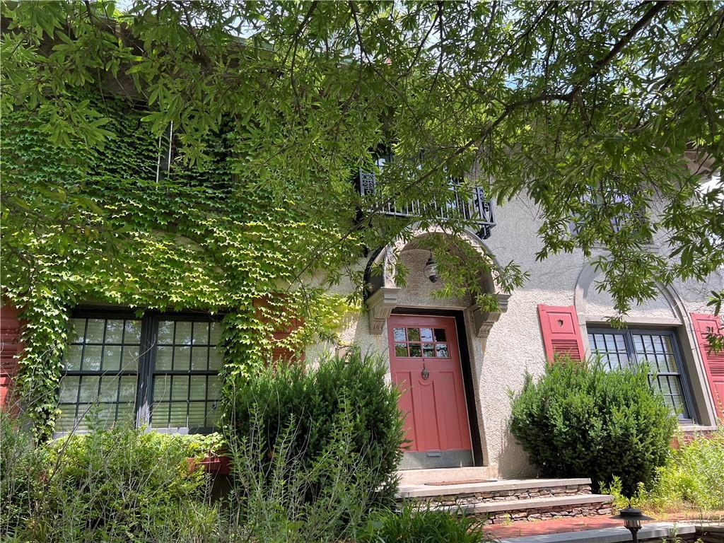 221 Morris Ave, Providence, RI 02906 House Rental in Providence, RI