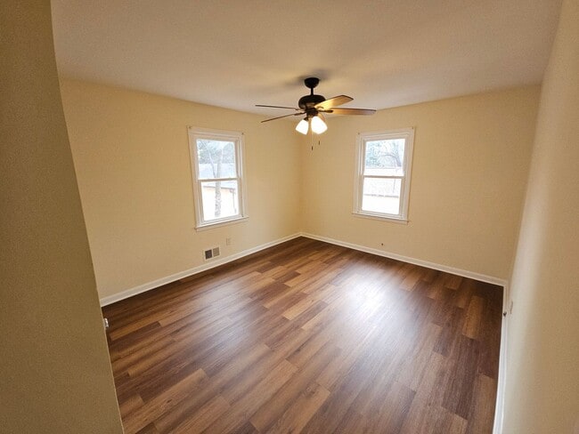 Building Photo - Renovated Mableton 3 Bedroom 2 Bath Home for Rent now