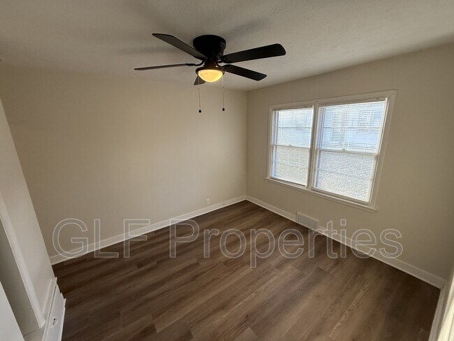 Foto del edificio - 219 N 14th St