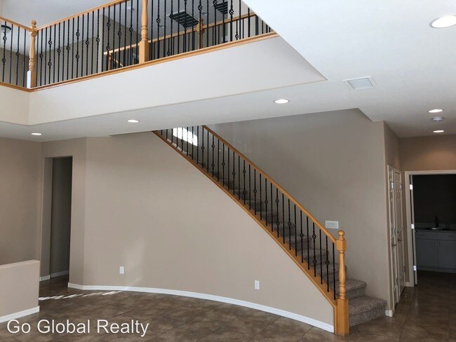 Building Photo - 3 br, 2.5 bath House - 7662 W Diablo Dr