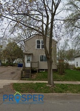 Building Photo - 106 N 6th Ave
