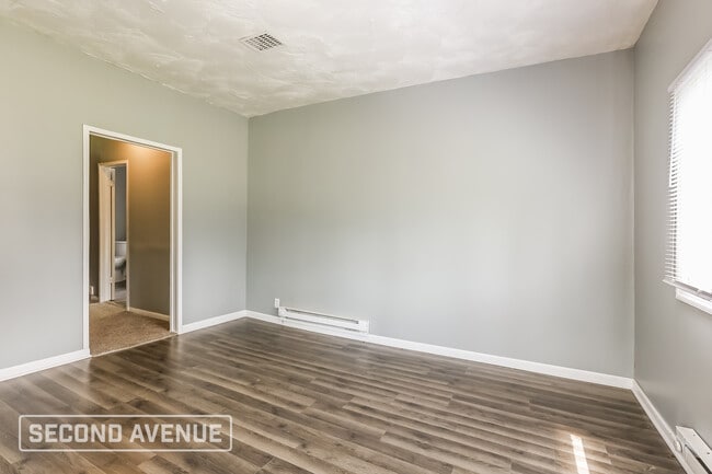 Building Photo - 424 W 41st St