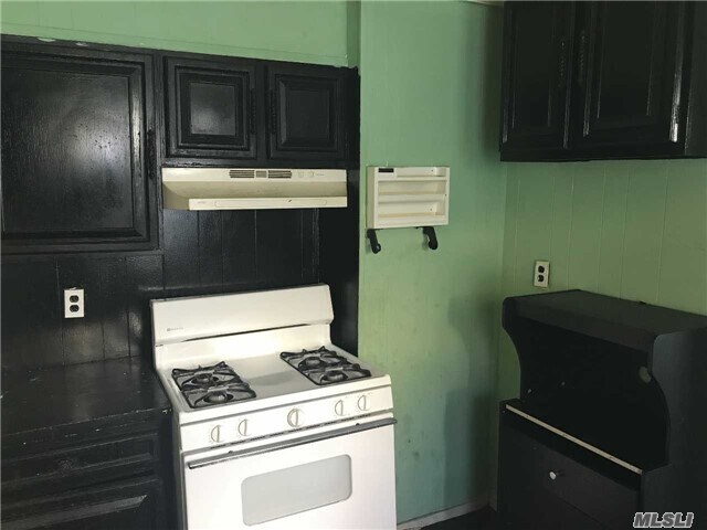 Foto del edificio - 217-16 Hempstead Ave