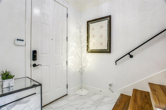Foto del edificio - 4211 Rawlins St