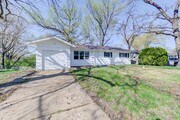 49 Forestwood Dr