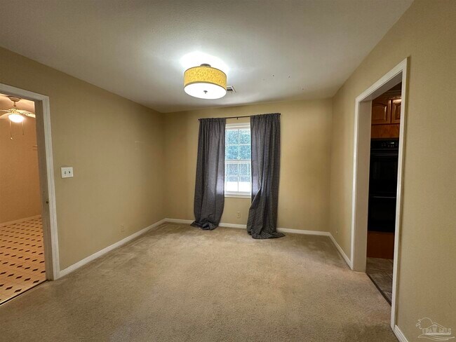 Building Photo - 5560 Homewood Rd