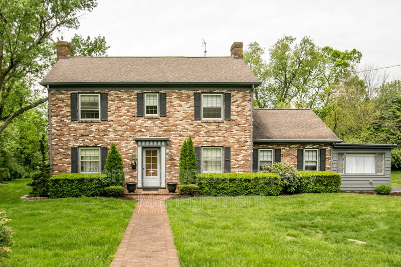 Foto principal - 149 Westgate Dr