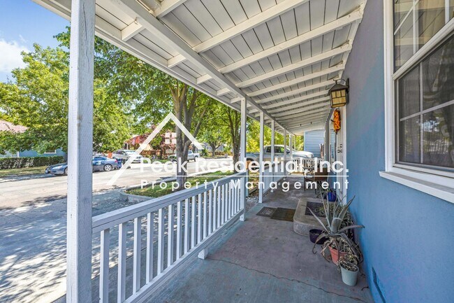 Building Photo - Charming North Sacramento 3bd/1ba House!