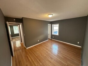 Building Photo - 157 Rubber Ave