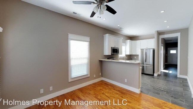 Foto del edificio - 4 br, 2 bath Room For Rent - 1626 Forest Av