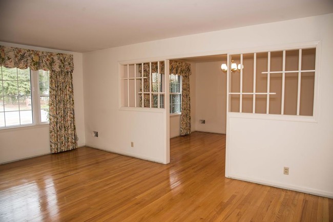 Foto del edificio - 940 Magnolia St SE