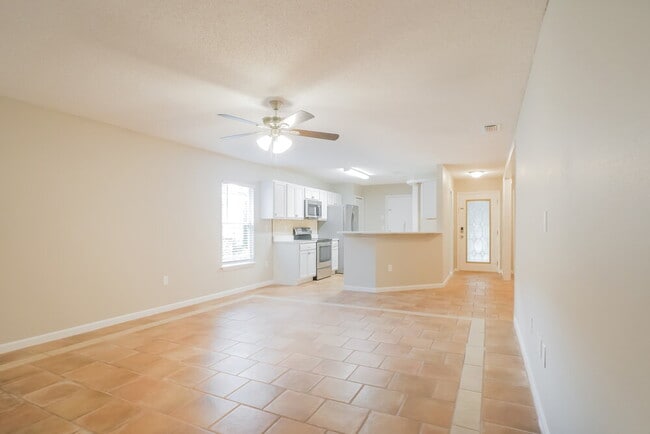 Building Photo - 820 Wynfield Cir