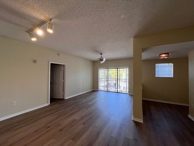 Building Photo - 2808 Amalei Dr