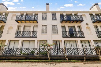 Building Photo - 2333 Bering Dr