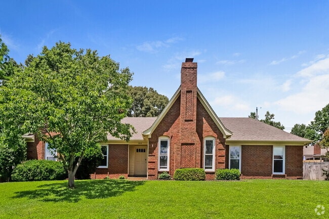 Building Photo - 8418 Ridge Fall Cove