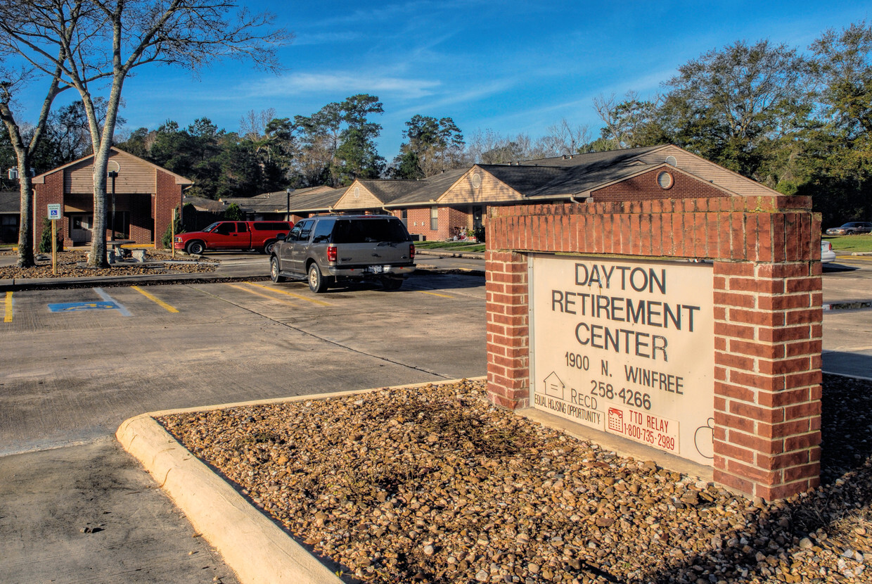 Building Photo - Dayton Retirement Center