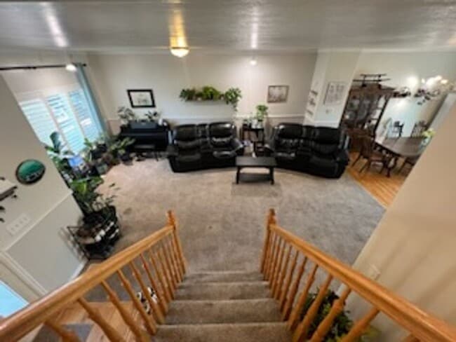 Building Photo - East Abby 5 Bedroom Townhome - Orem