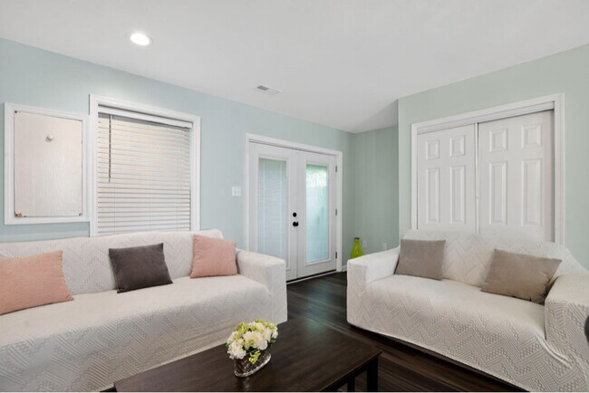 Foto del edificio - 405 Westminster Ln